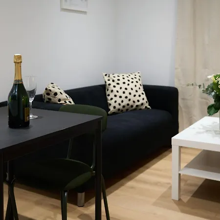 Apartment La Orange - Proche Cite Medievale Et Centre A Pied *
