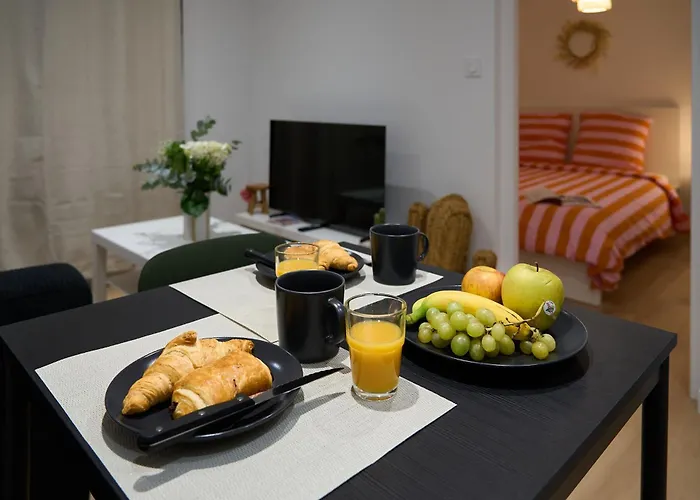 La Orange - Proche Cite Medievale Et Centre A Pied Apartment